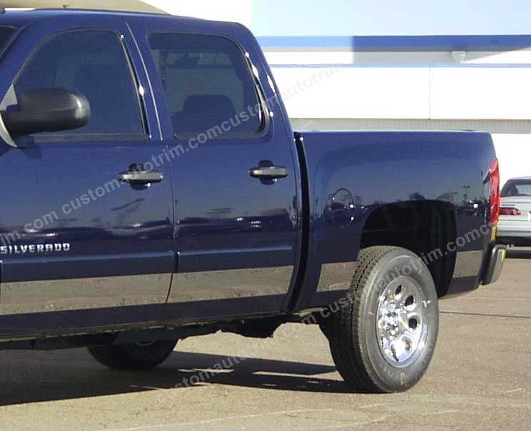 Silverado 5 1/2 inch Rocker Panels on Crew Cab 5 Ft 8 inch Bed