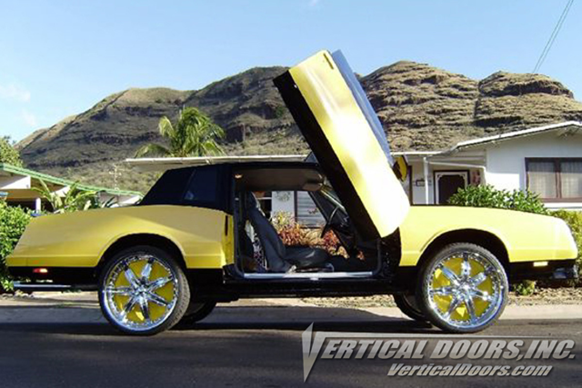 Vertical Doors Inc. Bolt-on Lambo Doors Kit, Manual Operation.