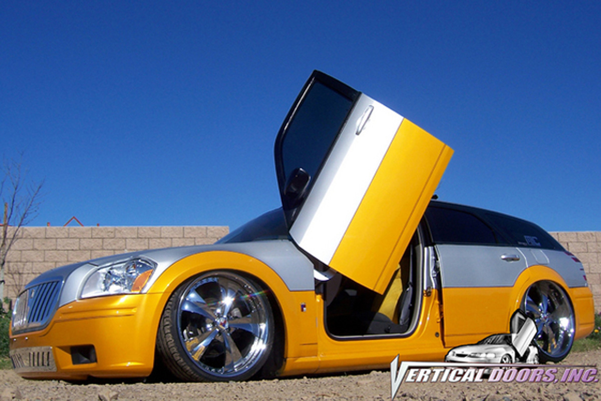 Vertical Doors Inc. Bolt-on Lambo Doors Kit, Manual Operation.