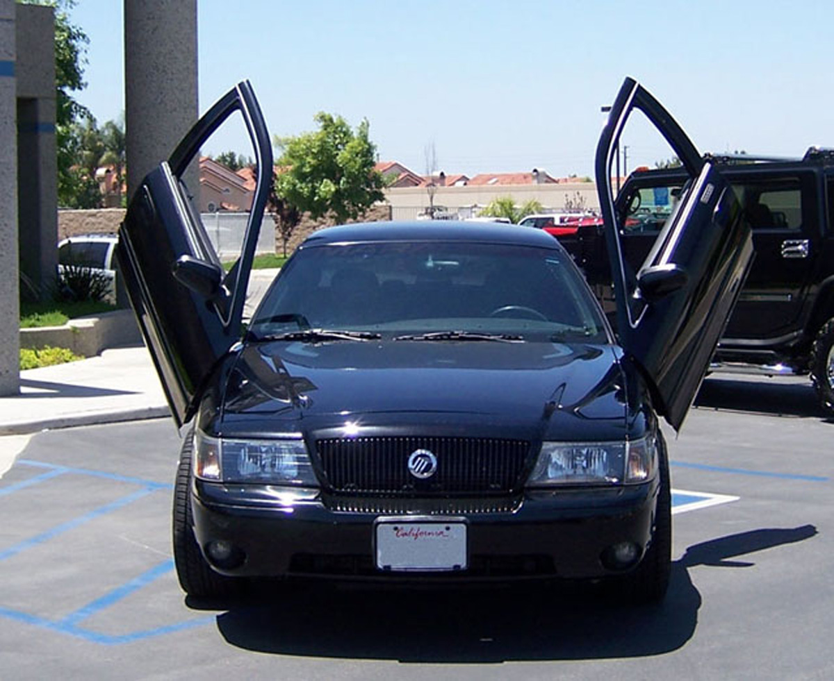 Vertical Doors Inc. Bolt-on Lambo Doors Kit, Manual Operation.