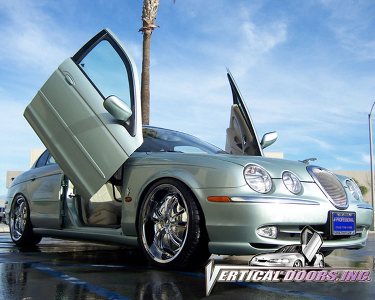 Vertical Doors Inc. Bolt-on Lambo Doors Kit, Manual Operation.