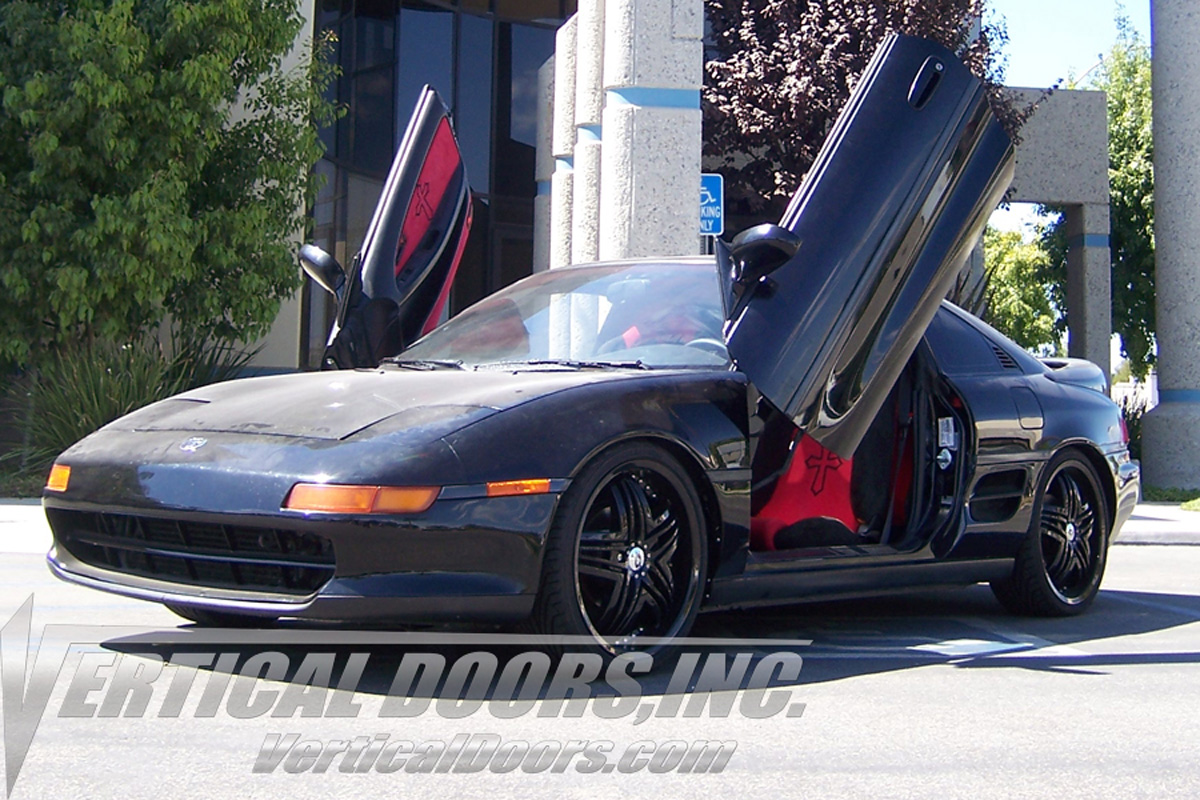 Vertical Doors Inc. Bolt-on Lambo Doors Kit, Manual Operation.