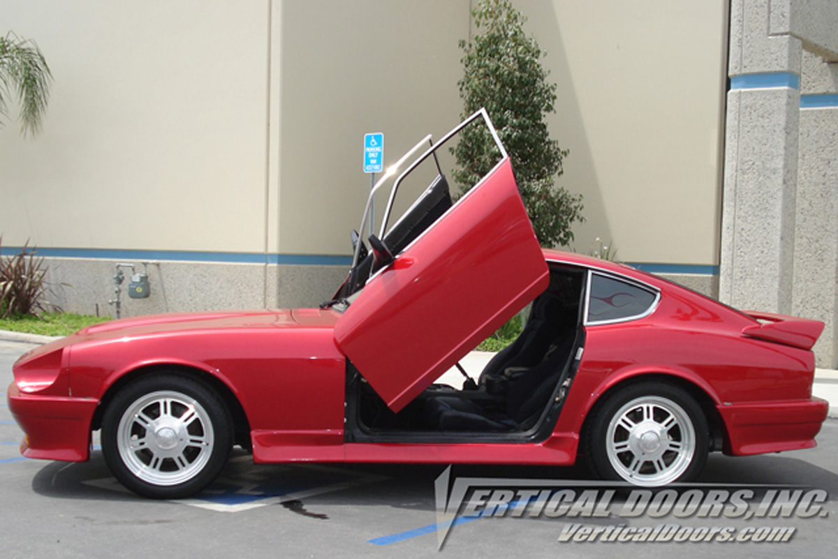 Vertical Doors Inc. Bolt-on Lambo Doors Kit, Manual Operation.