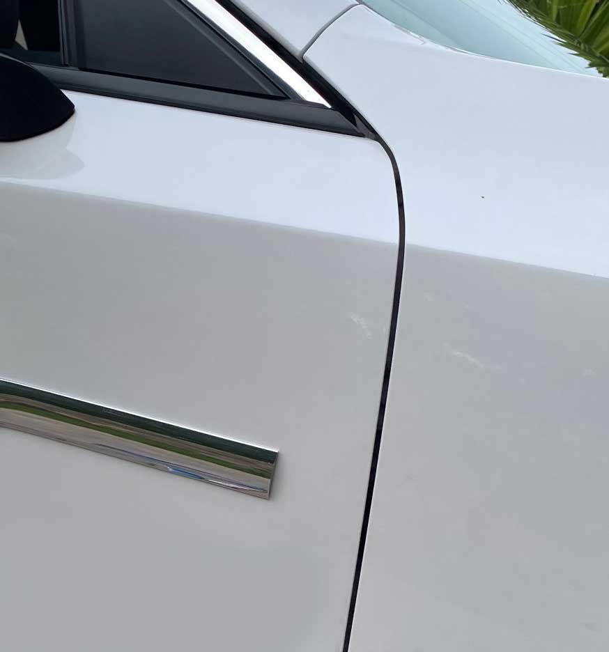 1 3/8 inch Flat Body Side Molding Chrome