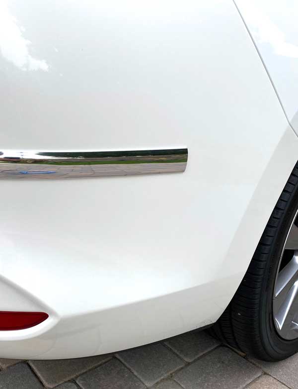 1 3/8 inch Flat Body Side Molding Chrome