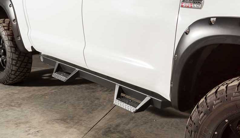 Photo shows example of installed steps only; may not be shown on your particular vehicle model.
